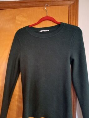 Abercrombie & Fitch Dark Green Ribbed Crewneck Sweater
